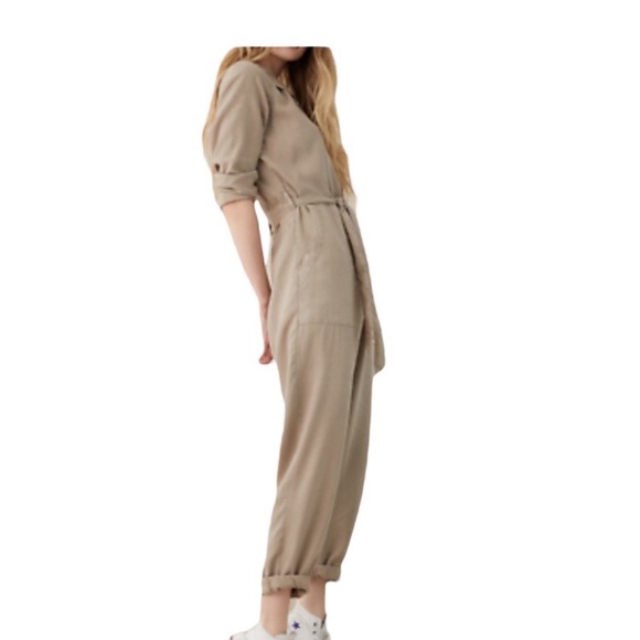 NEW CLOTH & STONE BUTTON-DOWN LONG SLEEVE BELTED UTILITY JUMPSUIT CONCRETE - Picture 3 of 3